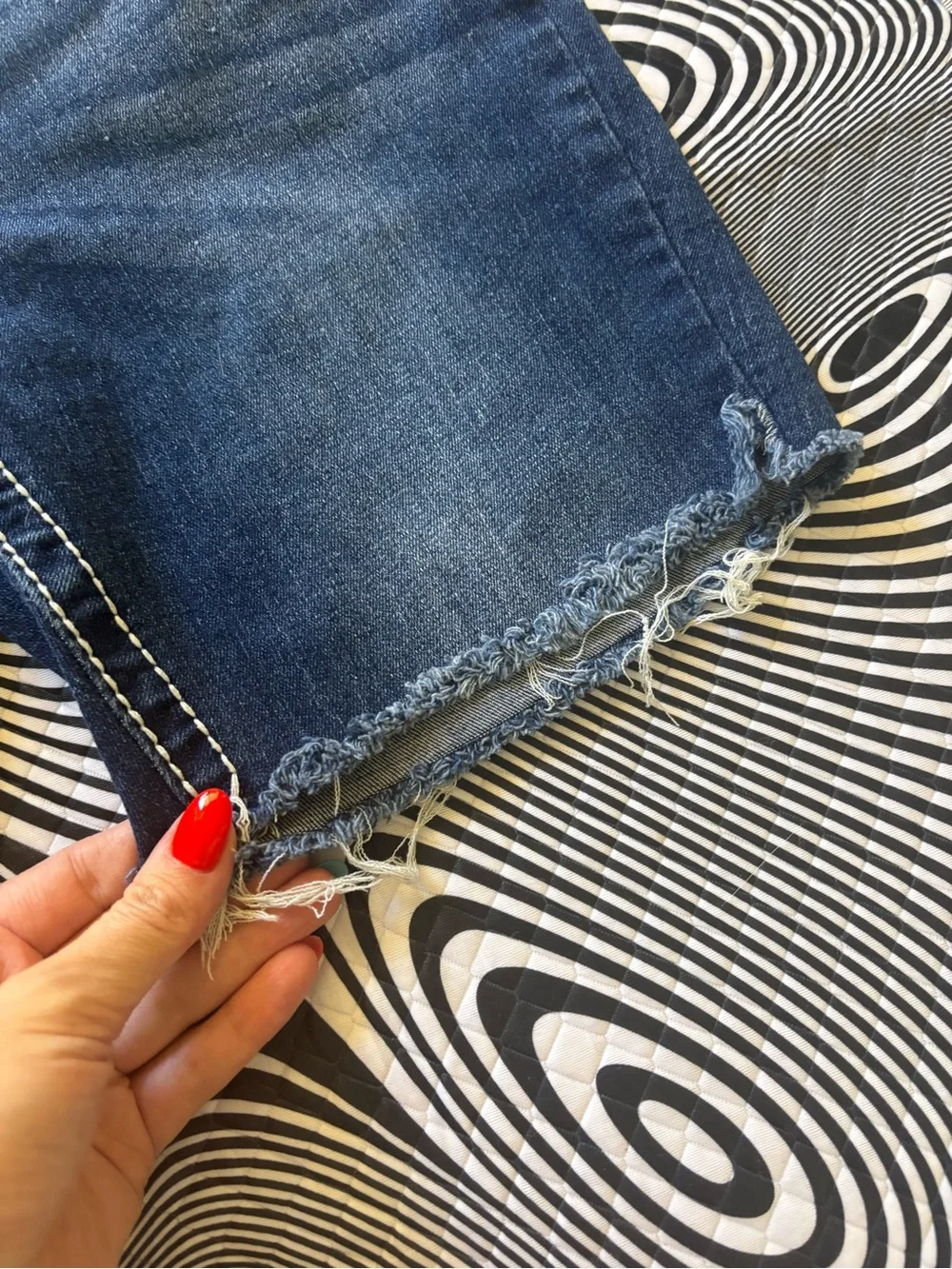 Women's Embroidered Dark Blue Denim Shorts